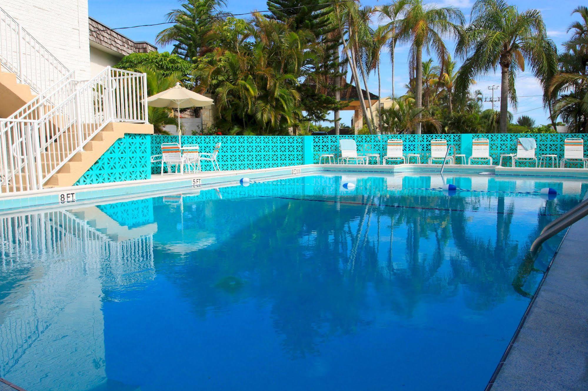 Carousel Beach Inn Fort Myers Beach Exteriér fotografie